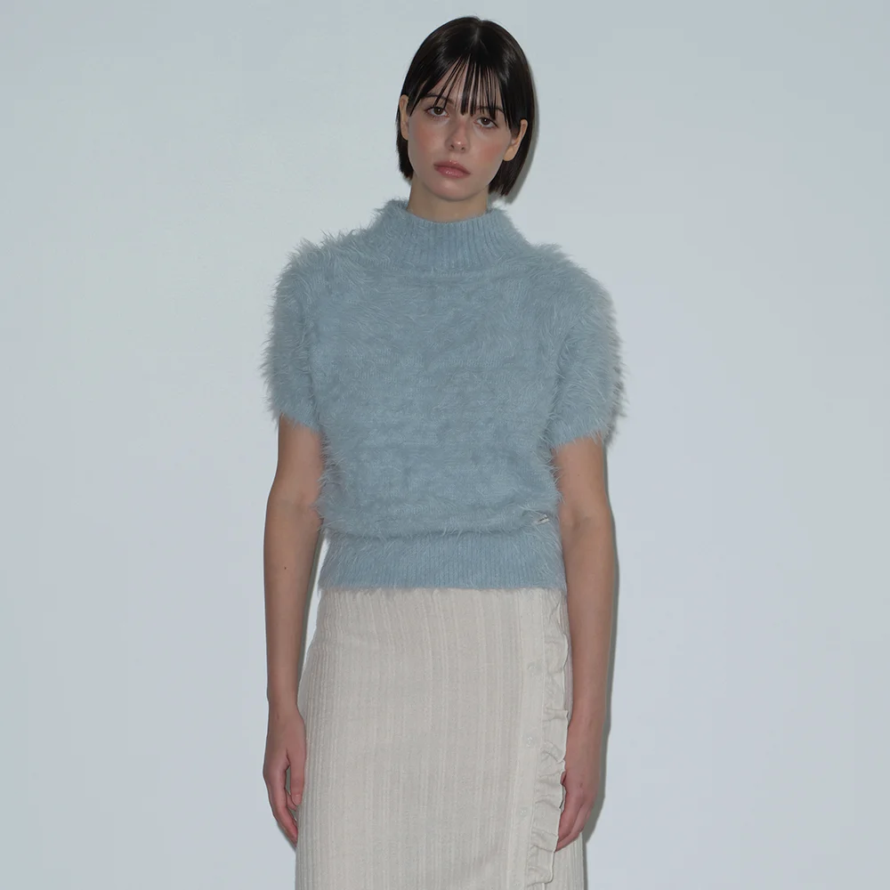 HAIRY HIGH NECK KNIT (LIGHT BLUE)