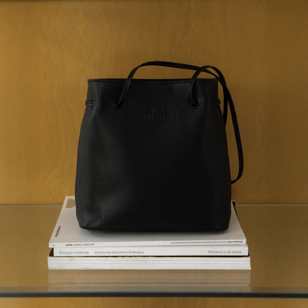 MYLO LEATHER DRAWSTRING BAG_BLACK