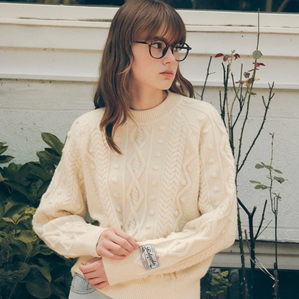 ARAN CABLE KNIT IVORY