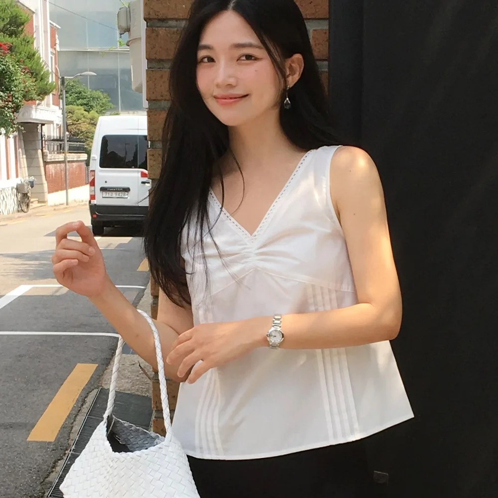 Lace Tuck Sleeveless Top (White)