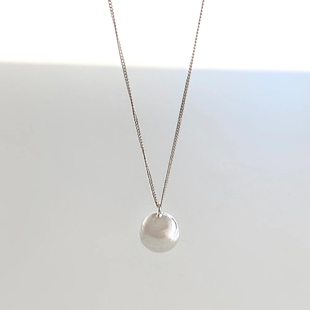 Lim Se-mi,Park Jin-joo,Weki Meki Choi Yoo-jung 著用 Bubble Ball Necklace