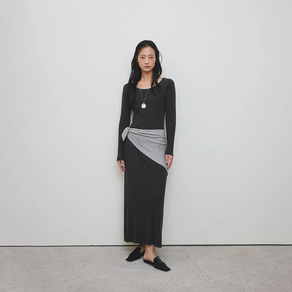 PLEATS KNIT DRESS