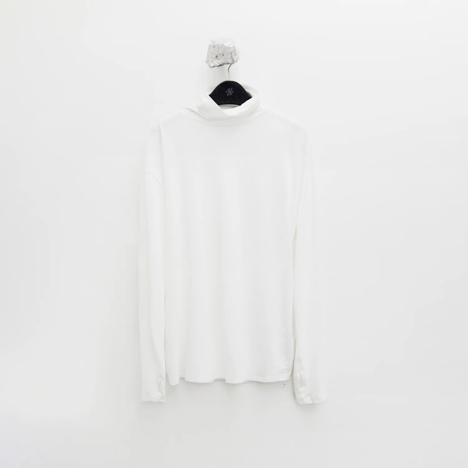 Finger Hole L/S T-shirt - White