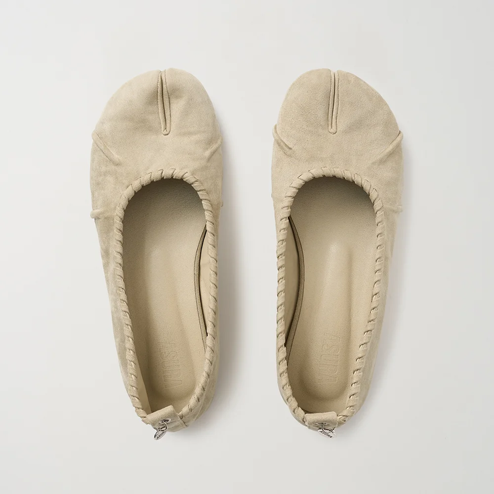 TWIST SUEDE TABI (BEIGE)
