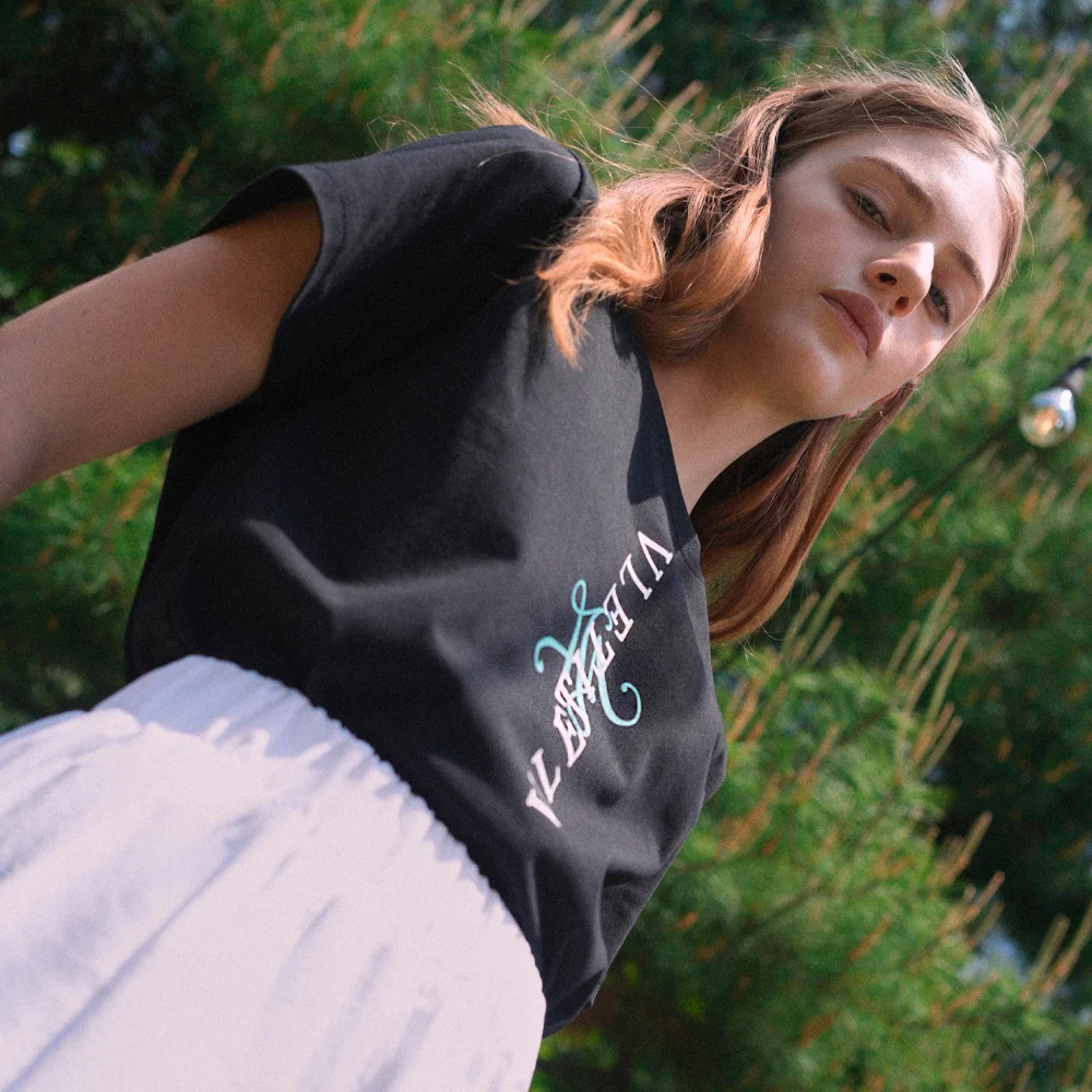 Signature Logo Cotton T-shirt (black)