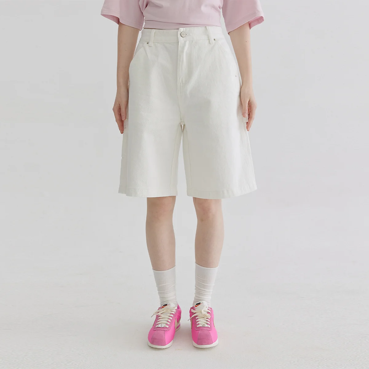 White Carpenter Bermuda Pants (white)