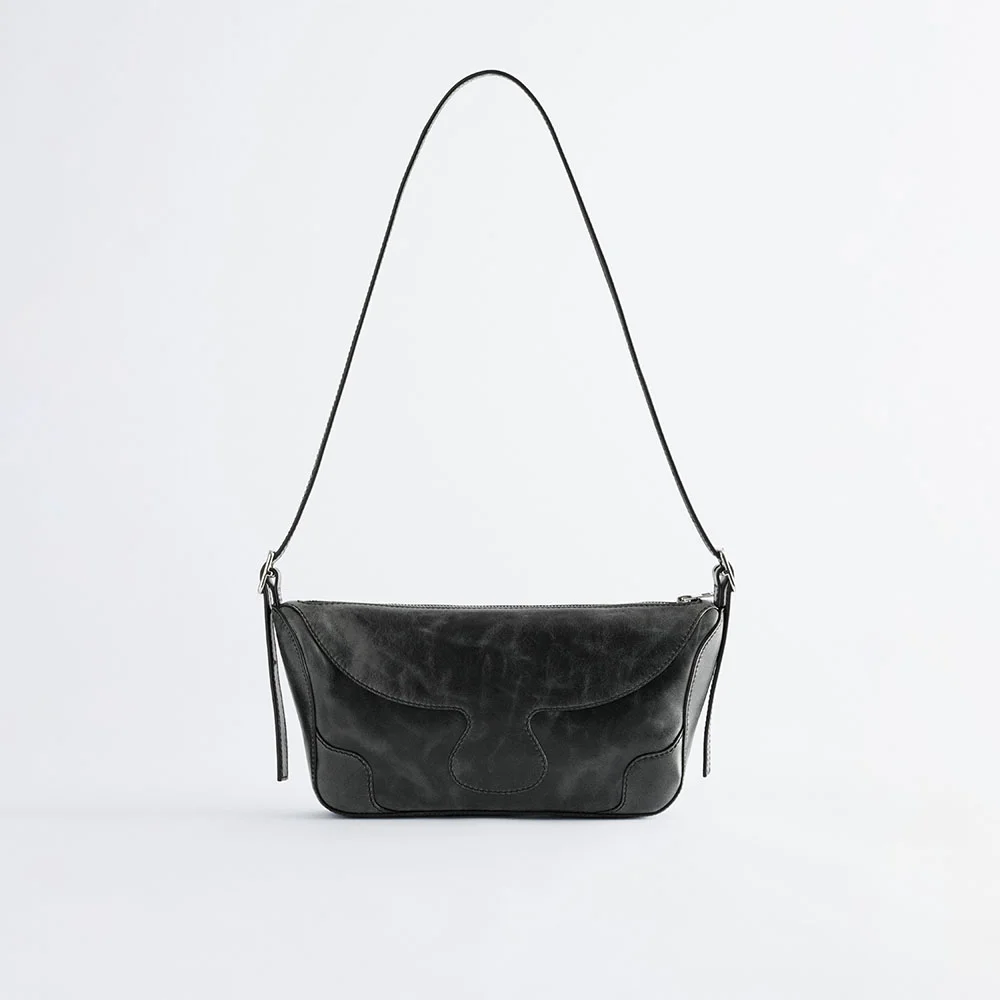 皮革 斜揹 袋 (Black Leather)