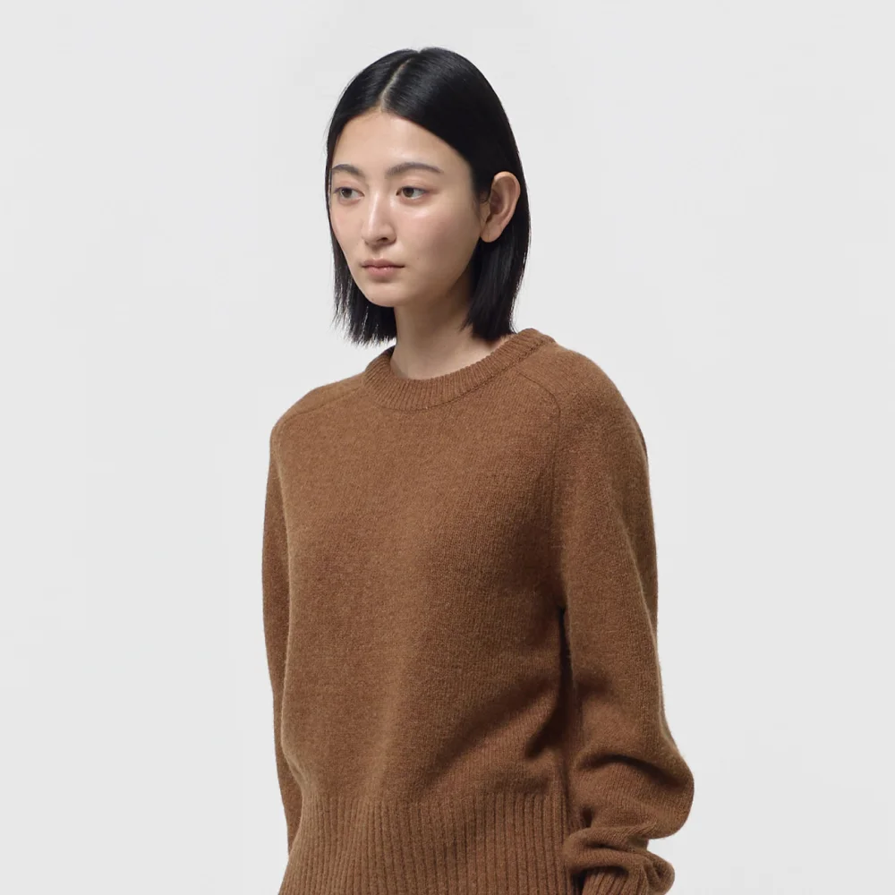 WOOL CREW NECK KNIT / DARK BROWN
