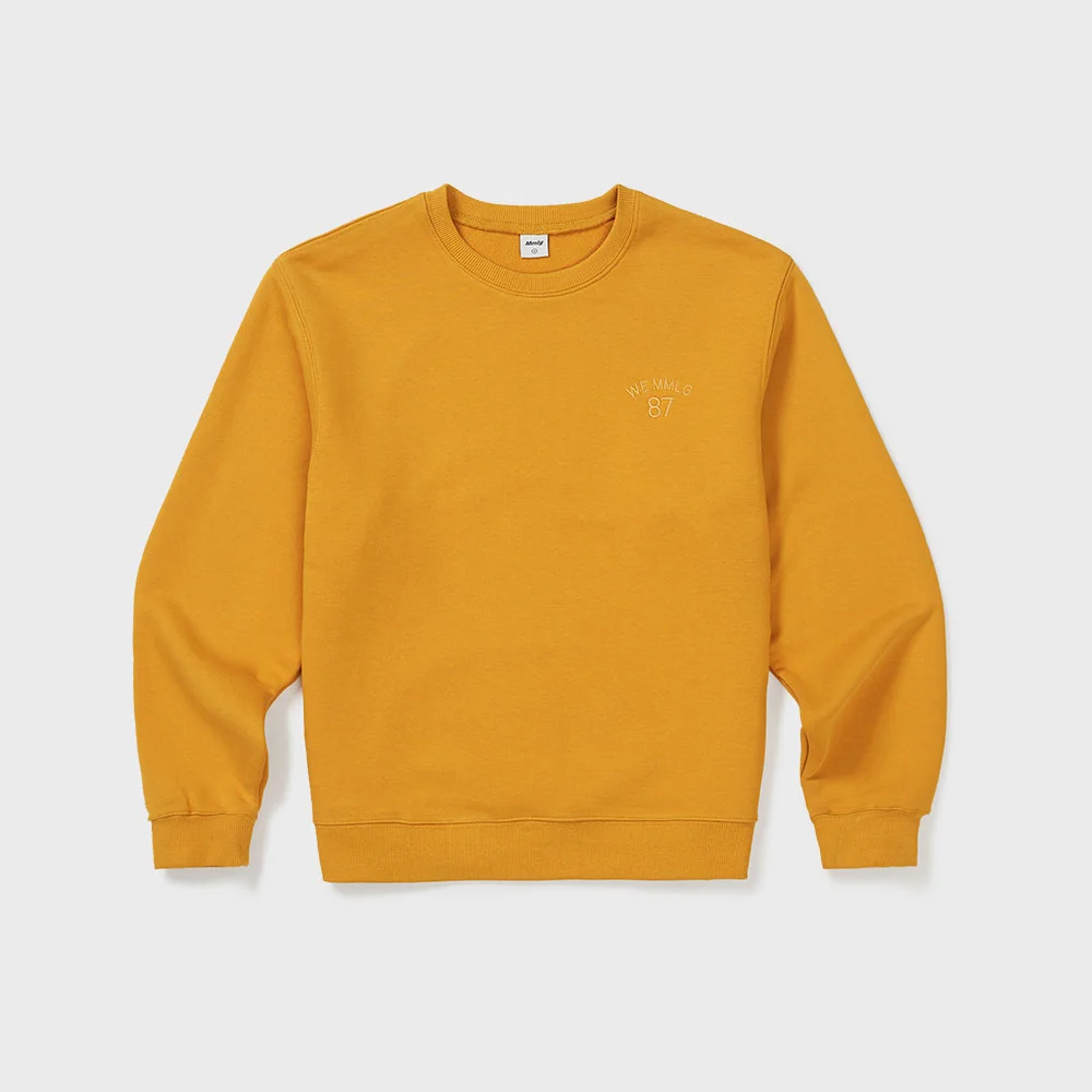WE MMLG LOGO SWEAT (MUSTARD)