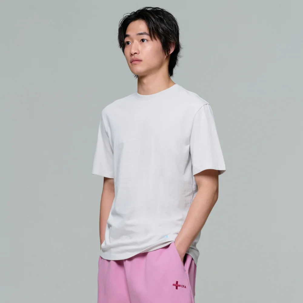 MEN ERA ESSENTIAL T - LIGHT GRAY