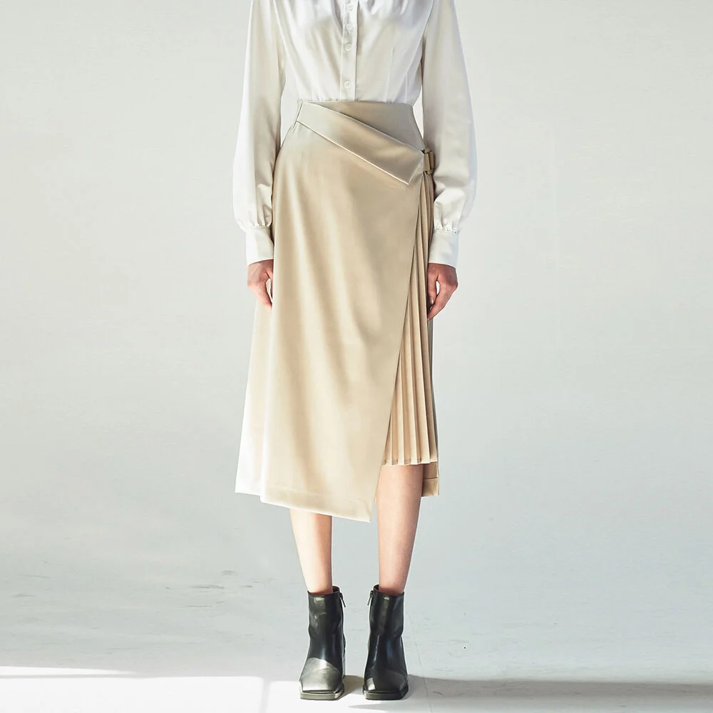 HALF PLEATED WRAP SKIRT_BEIGE
