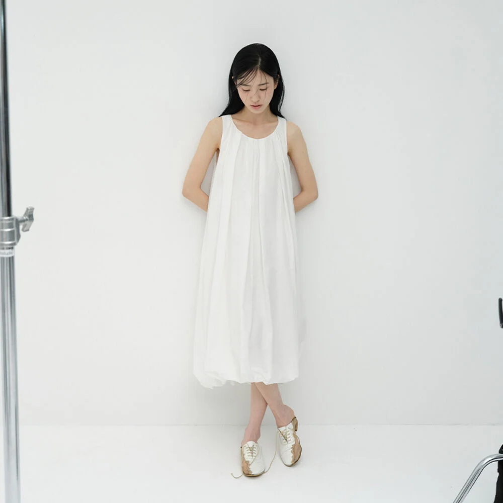 BALLOON SLEEVELESS DRESS