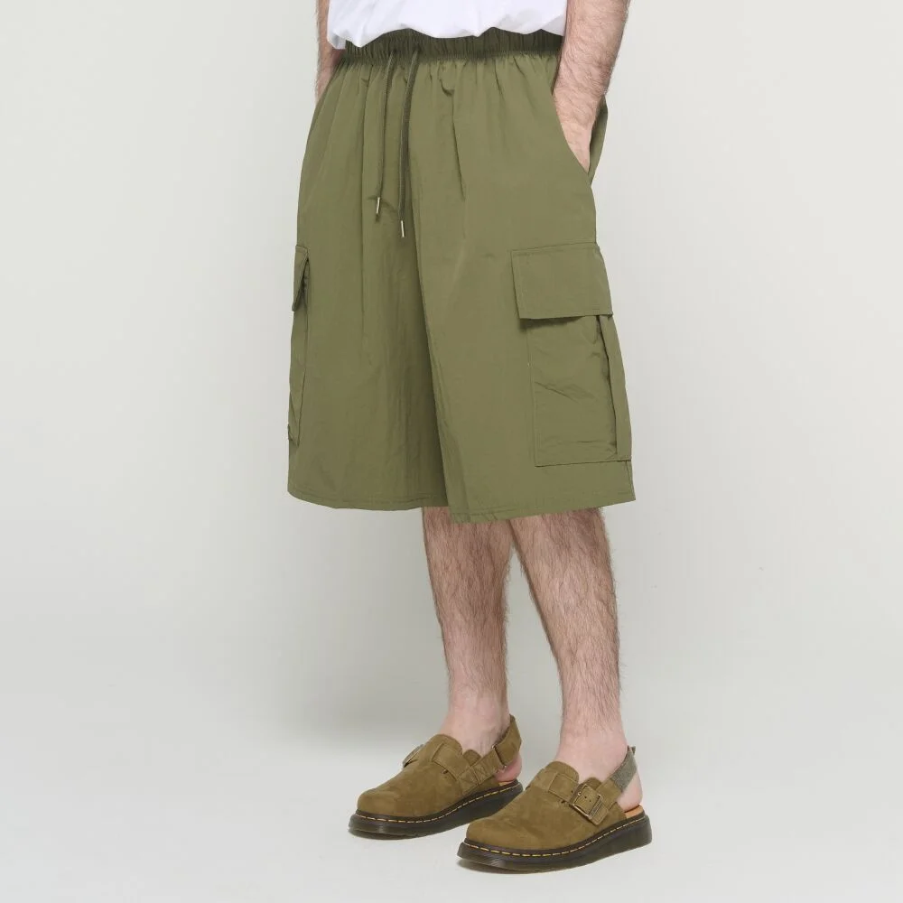 NYLON CARGO BERMUDA PANTS (KHAKI)