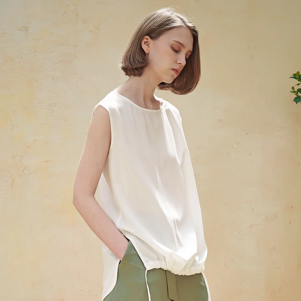 Strap Detail Sleeveless Blouse_Ivory