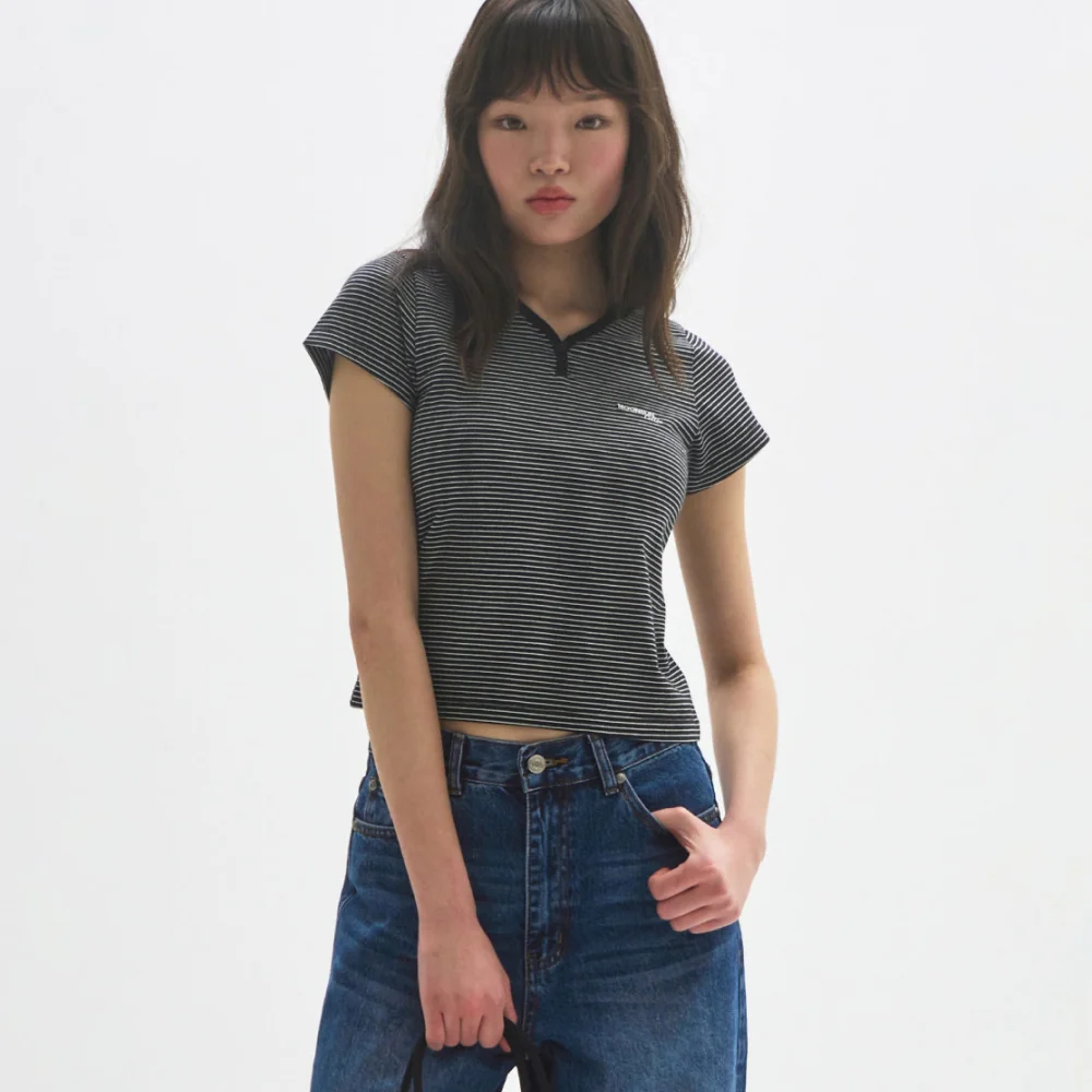 M.C Stripe Notch Neck T-Shirt / BLACK