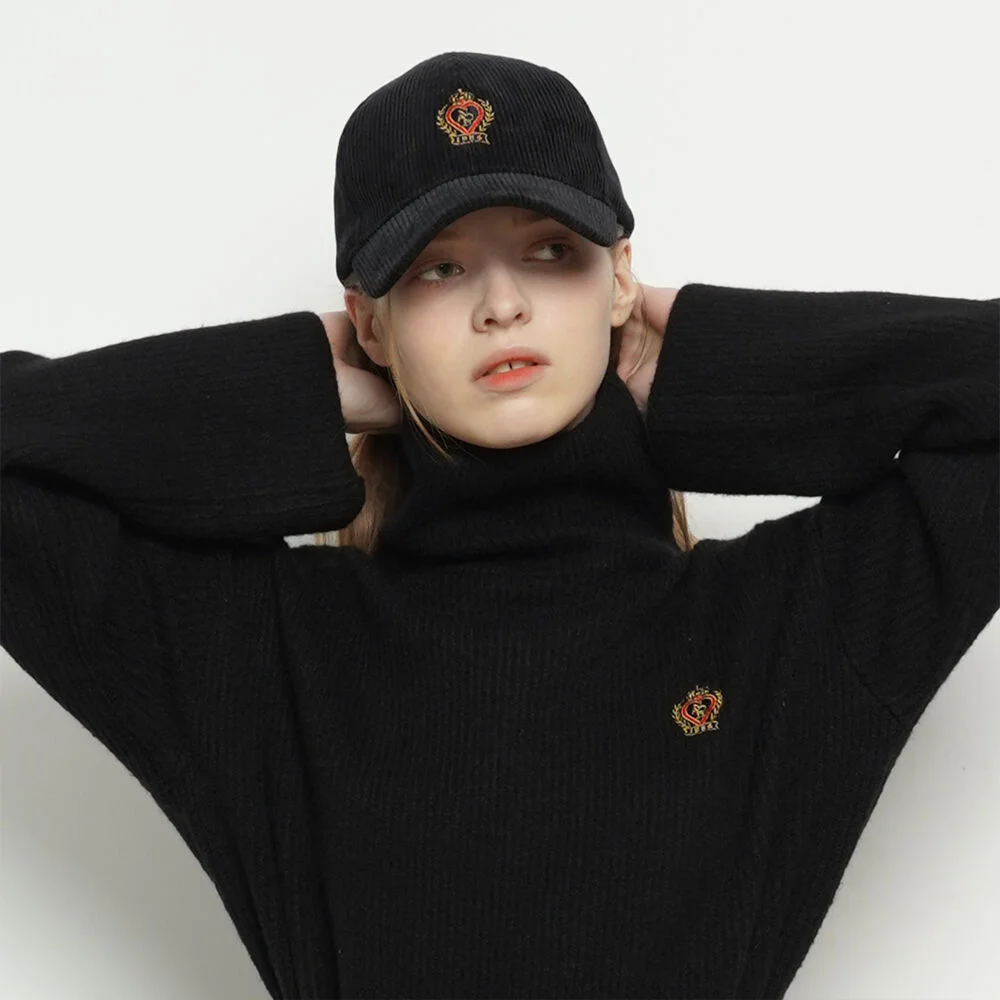 MW4 Royal logo corduroy cap black