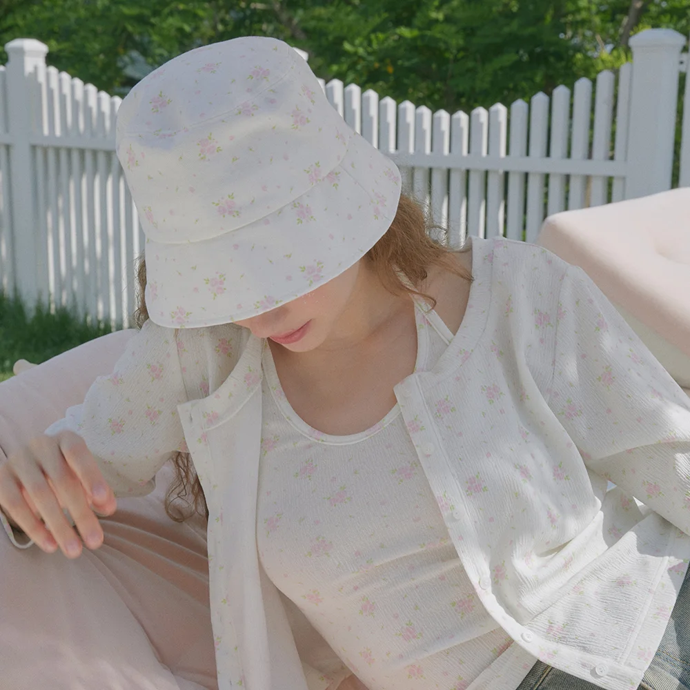 FLORAL BUCKET HAT (LIGHT PINK)
