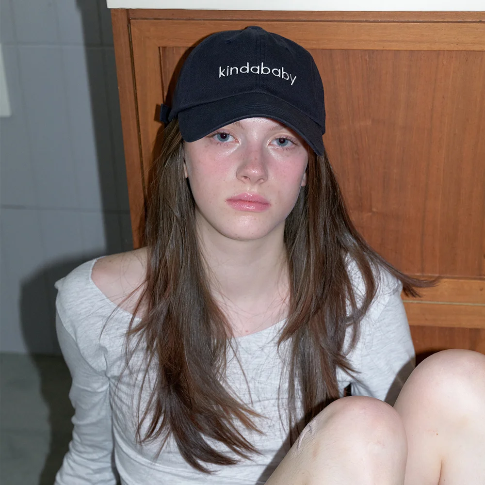 kinda basic ball cap - navy