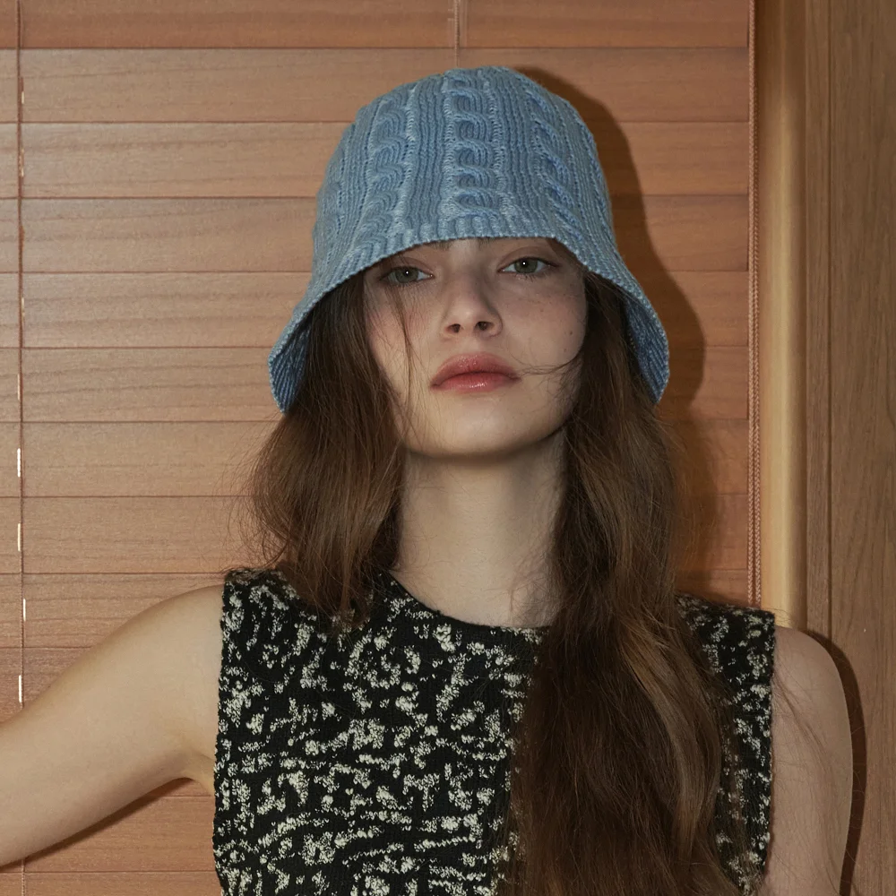 MILLY sky blue