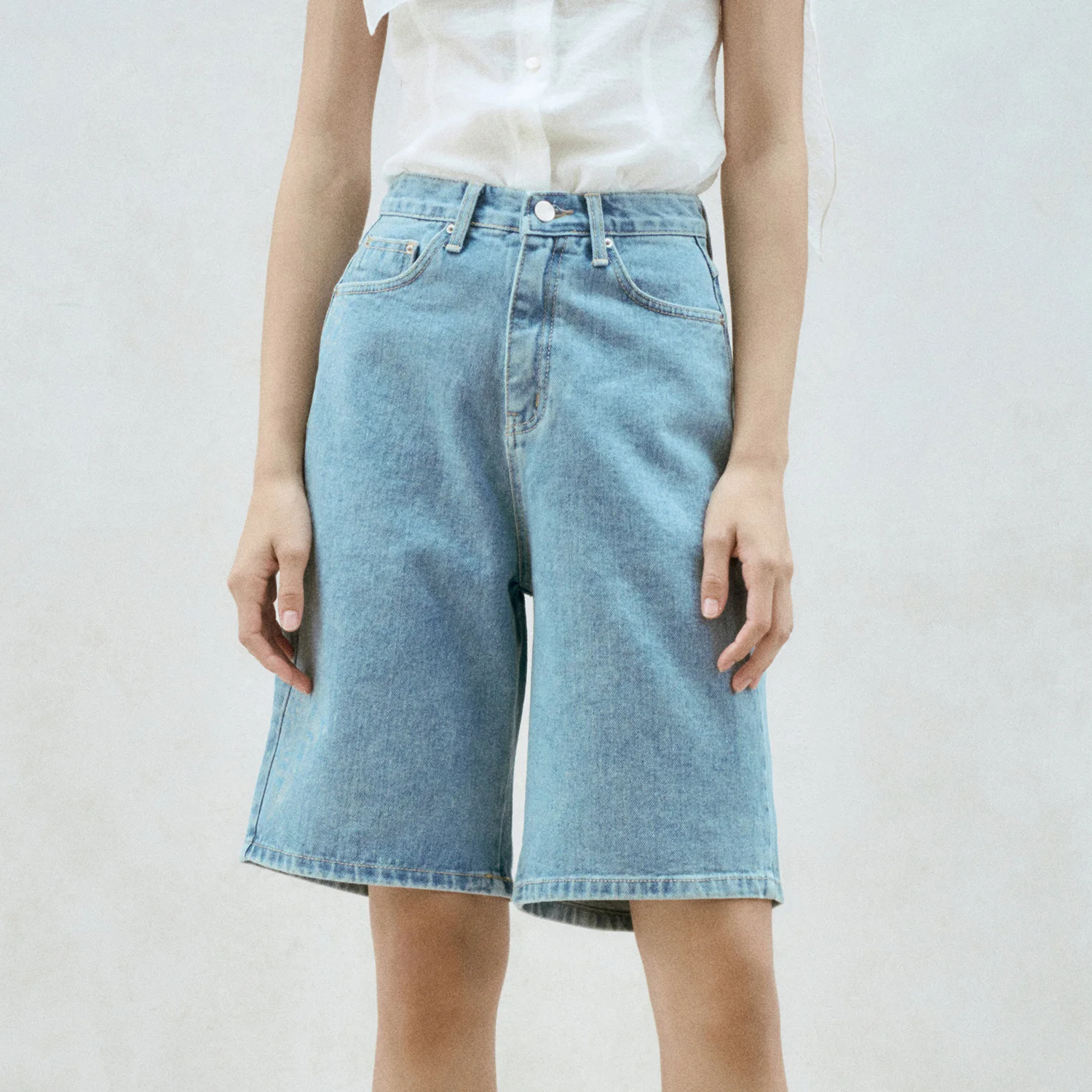 BERMUDA SHORTS WASHED BLUE