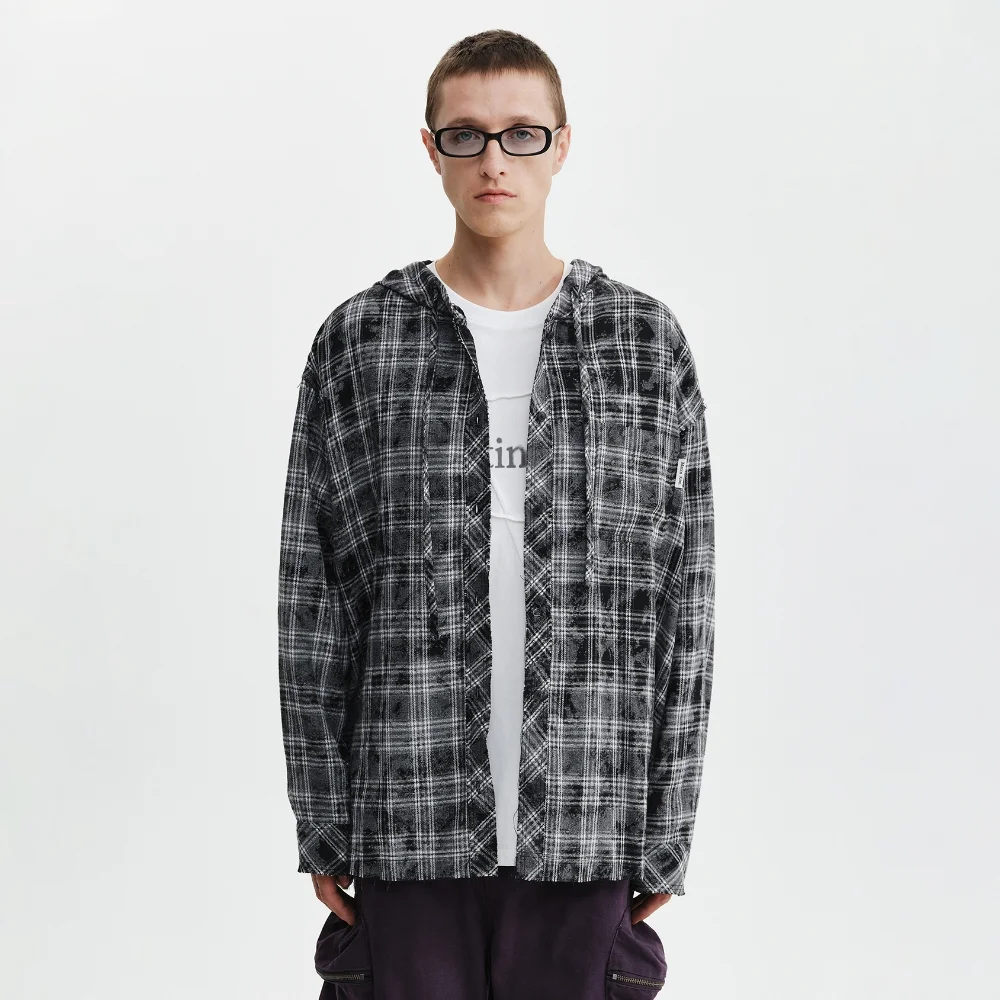 RAW CUT CHECK HOODED SHIRT IN BLACK