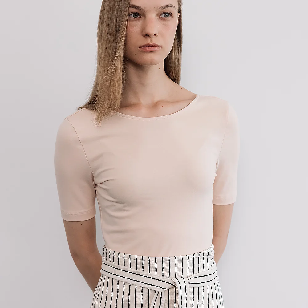 SCOOP BACK HALF SLEEVES TEE_NS