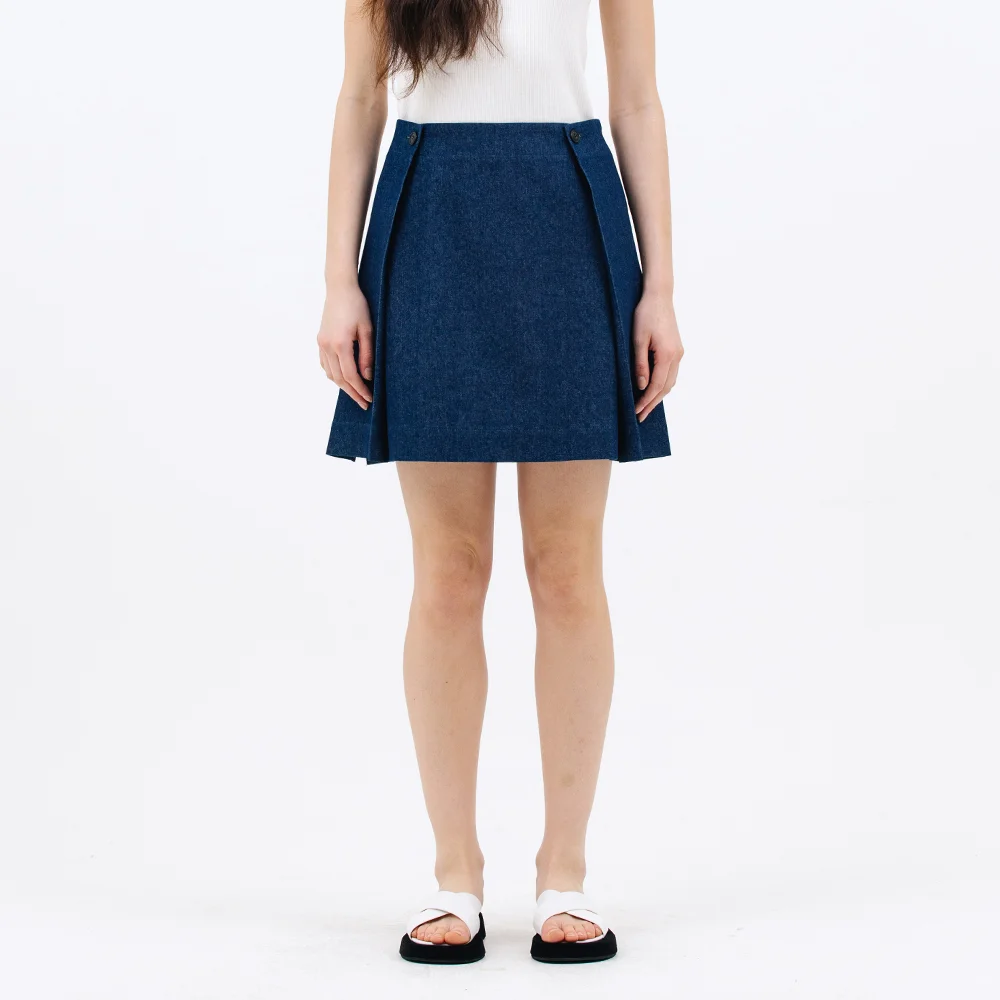 button mini skirt_denim