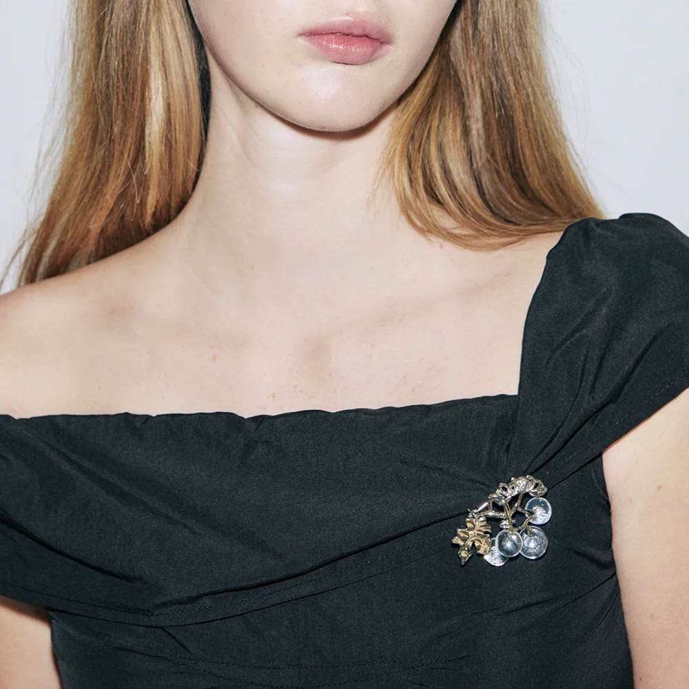 Grape Vine Brooch (Silver)