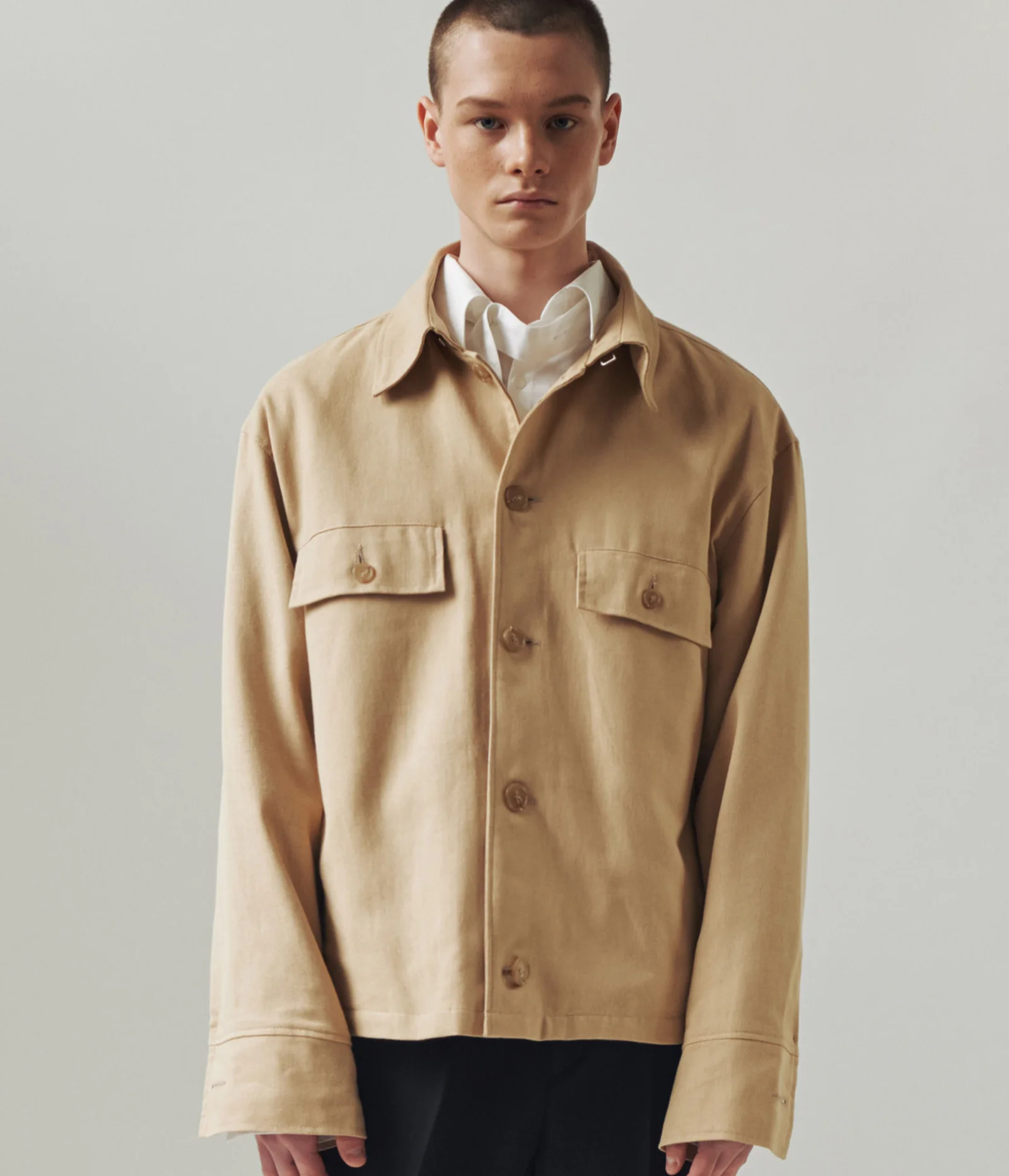 CUFFS OVER TRUCKER JACKET BEIGE