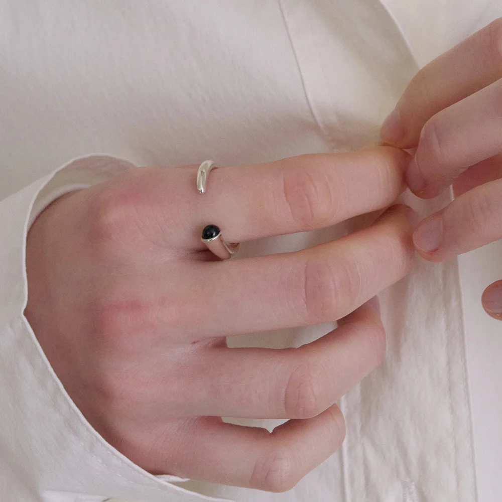 925silver PETAL GEM OPEN RING_ONYX