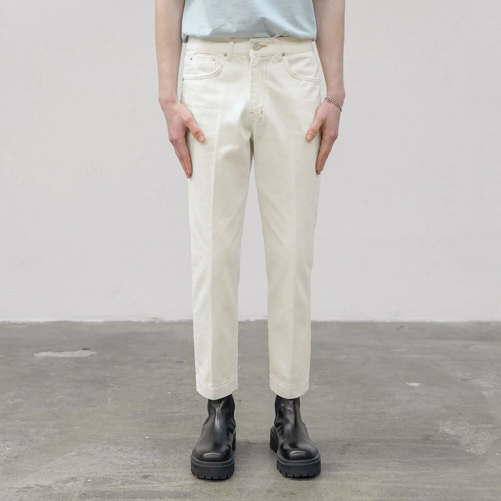 Short trousers jeans