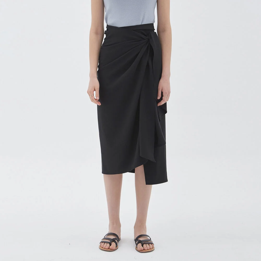 SENSUAL WRAP LONG SKIRT_BLACK