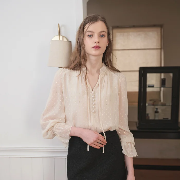 Lautre de min Ivory Metal Dot Blouse