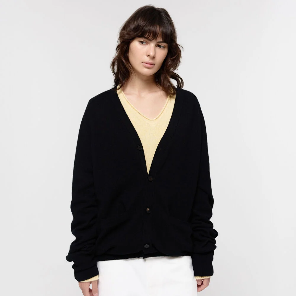MERINO WOOL LOOSE CARDIGAN / BLACK