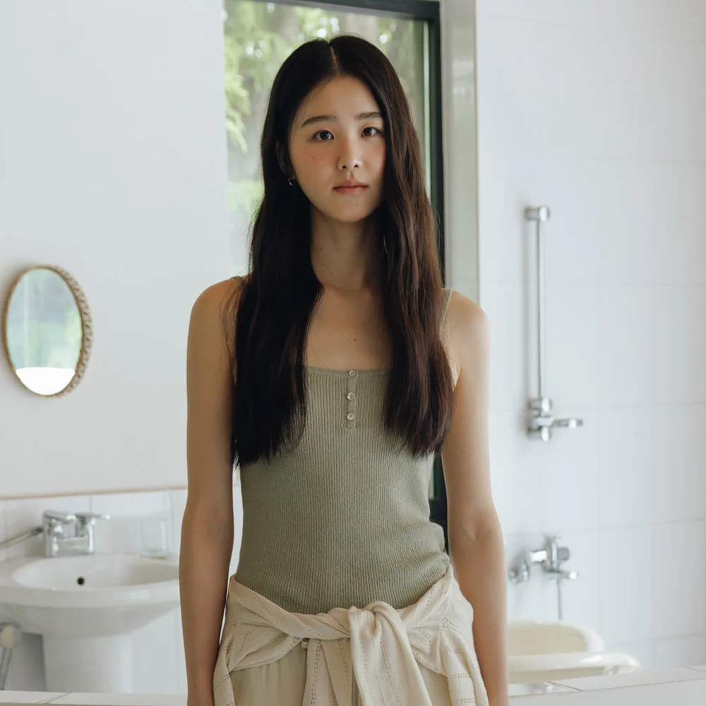 LOEN SLEEVELESS KNIT (PALE OLIVE)