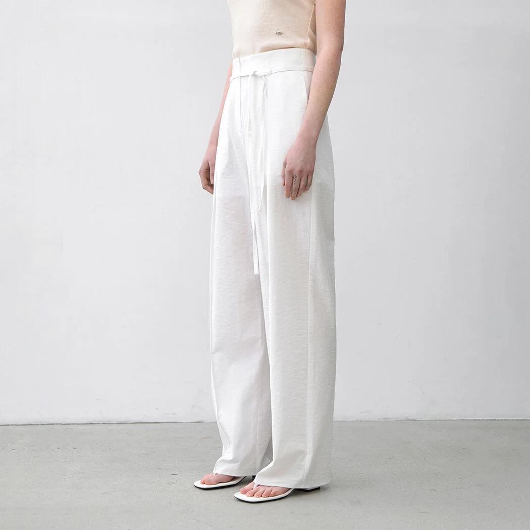 ESSENTIAL PINTUCK STRAP PANTS (PT-5660)