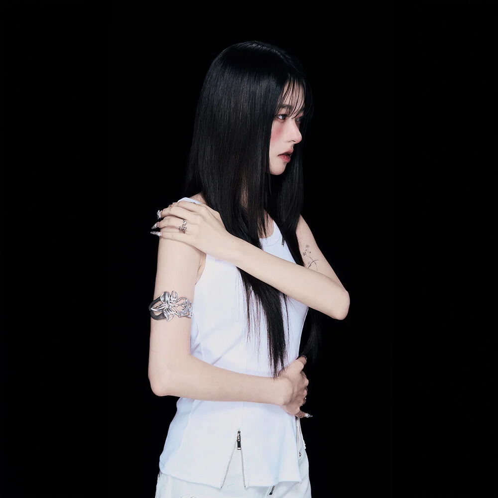Bloom Form Bangle
