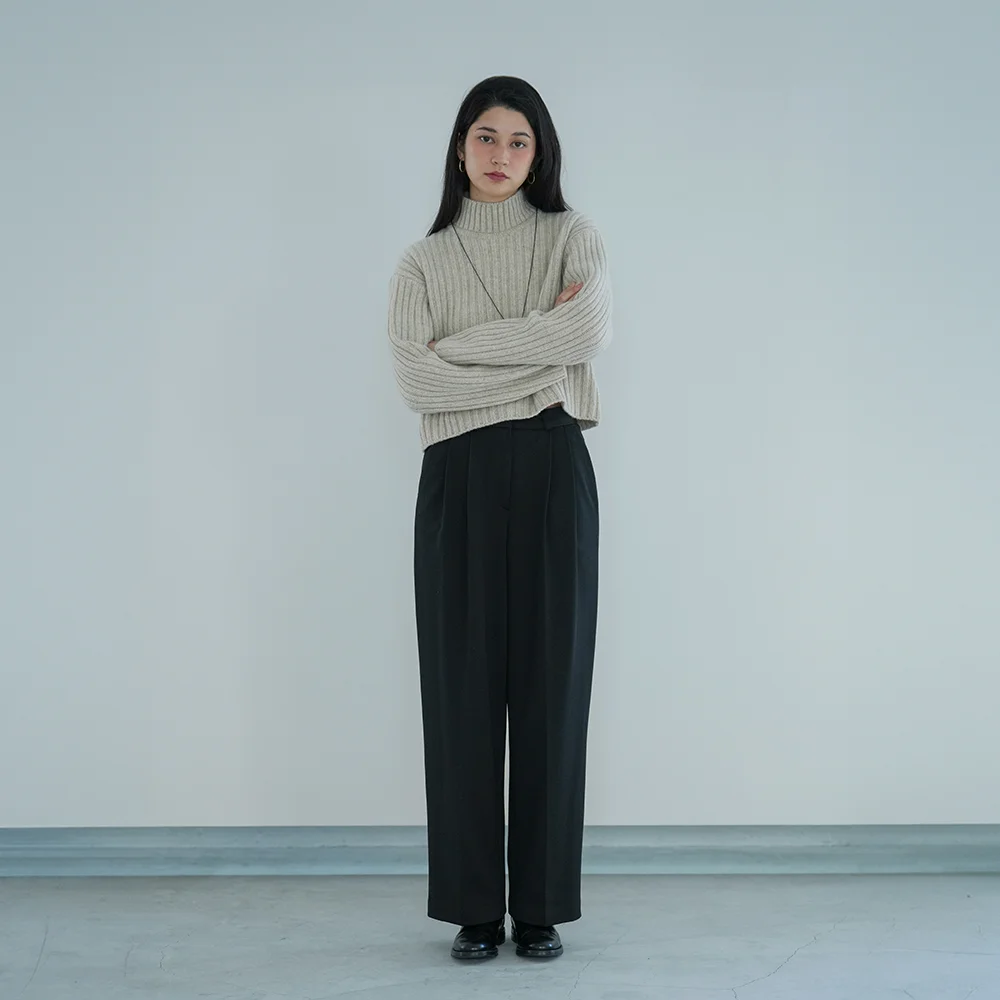 Ner fluff Slacks (Black)