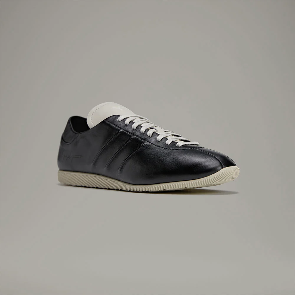 Y-3 日本 - 黑色 / JS1111