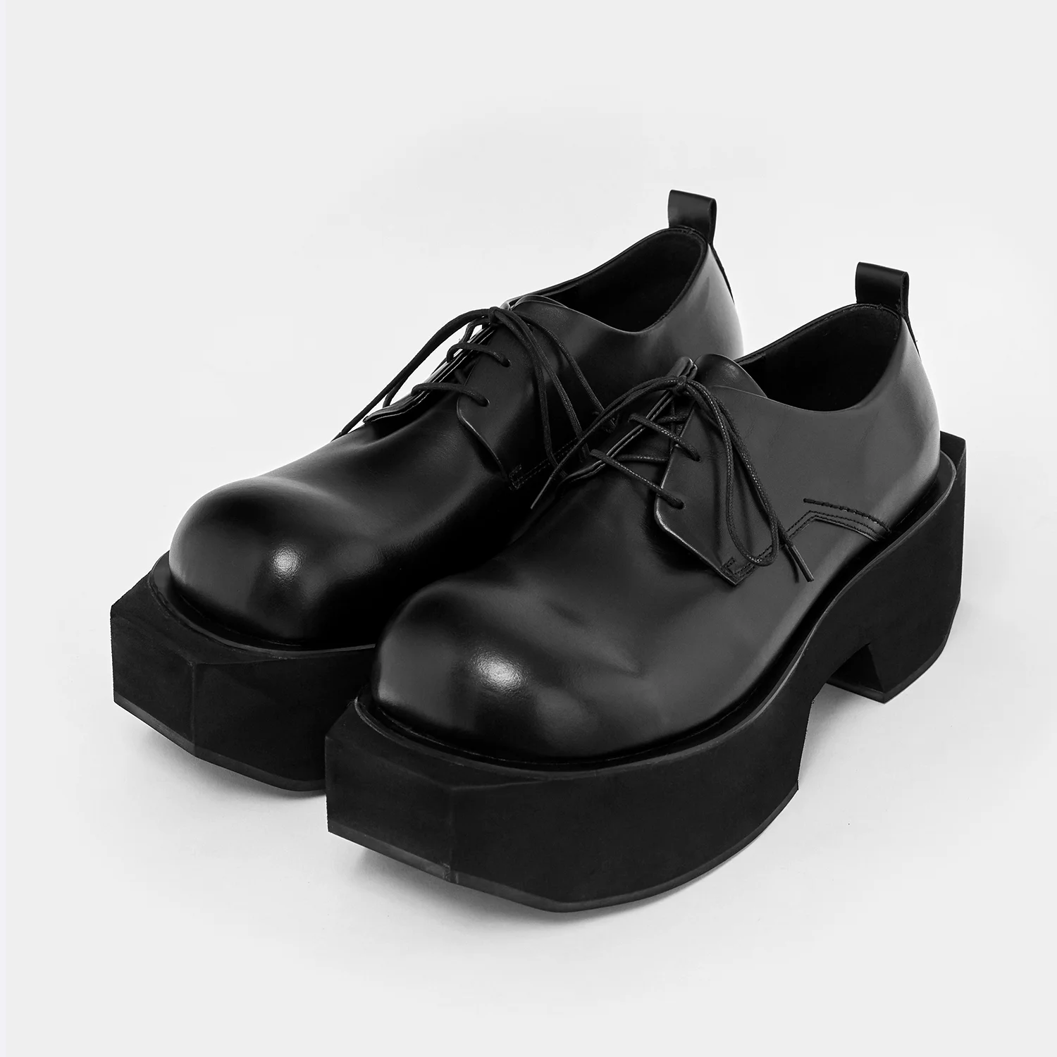 Nur black