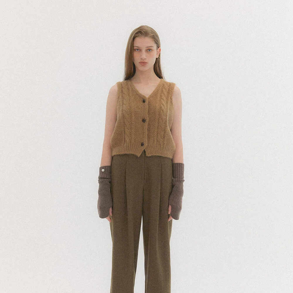 Diane Cable Vest Knit (Beige)