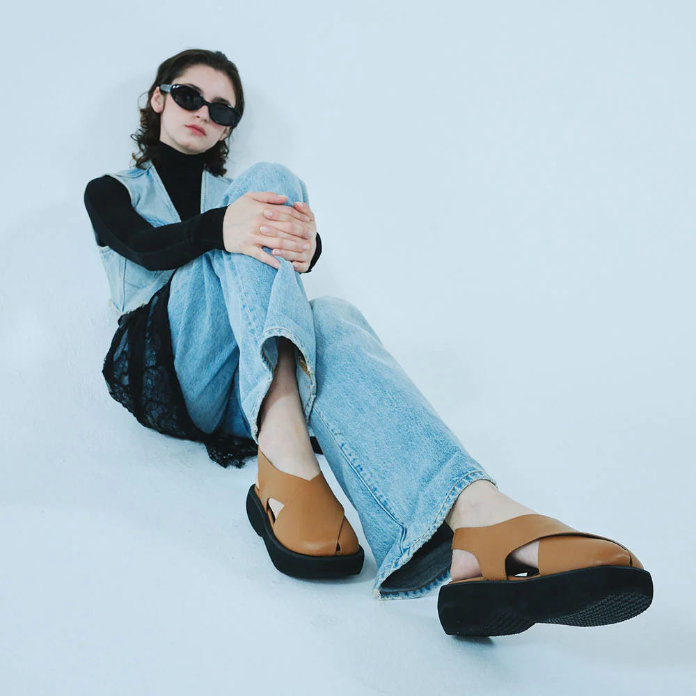 Tulip flatform sandals (Camel)