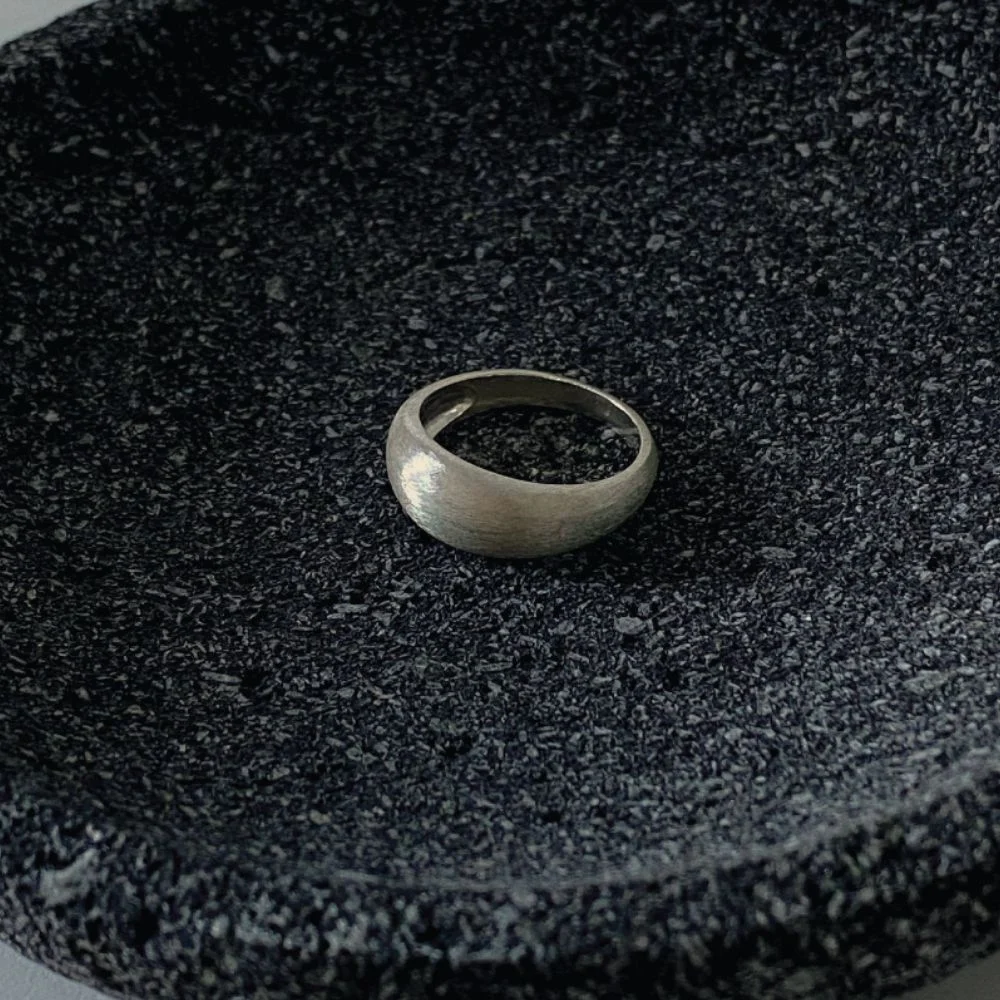 Matte wide domed ring (2 color) / 啞光 啞光 寬版 Komaru 戒指
