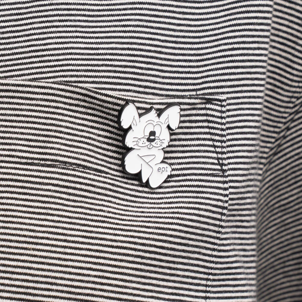 CLASSIC NIBBLE PIN BADGE