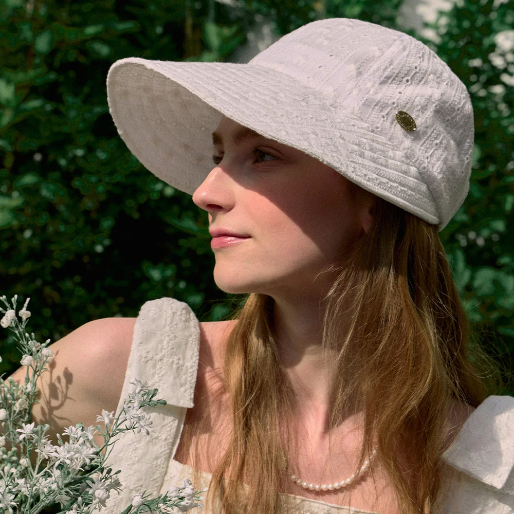 Amy Lace Sun Visor - White