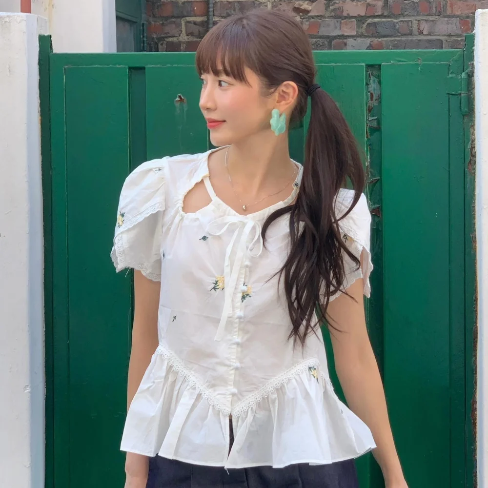 Flower Wrap Sleeve Blouse (Ivory)