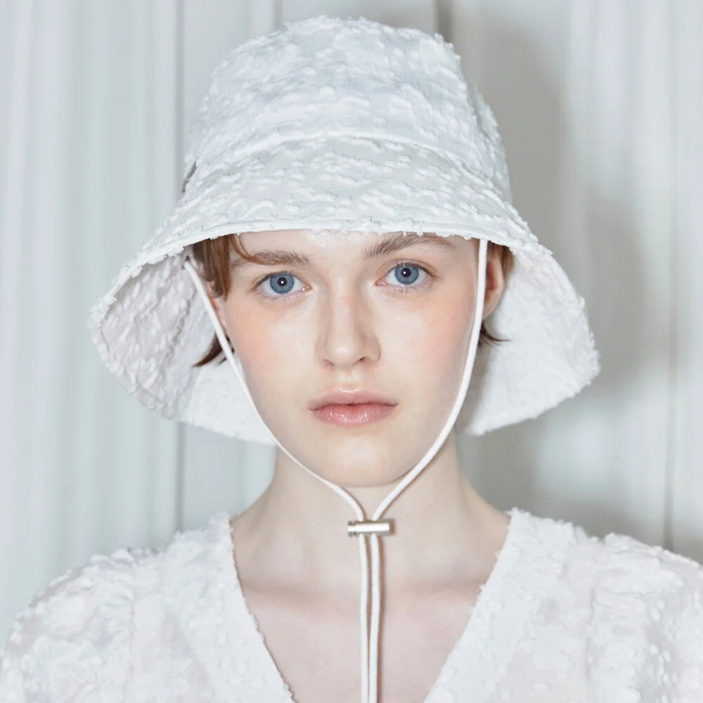 Flower Jacquard Bucket Hat (White)