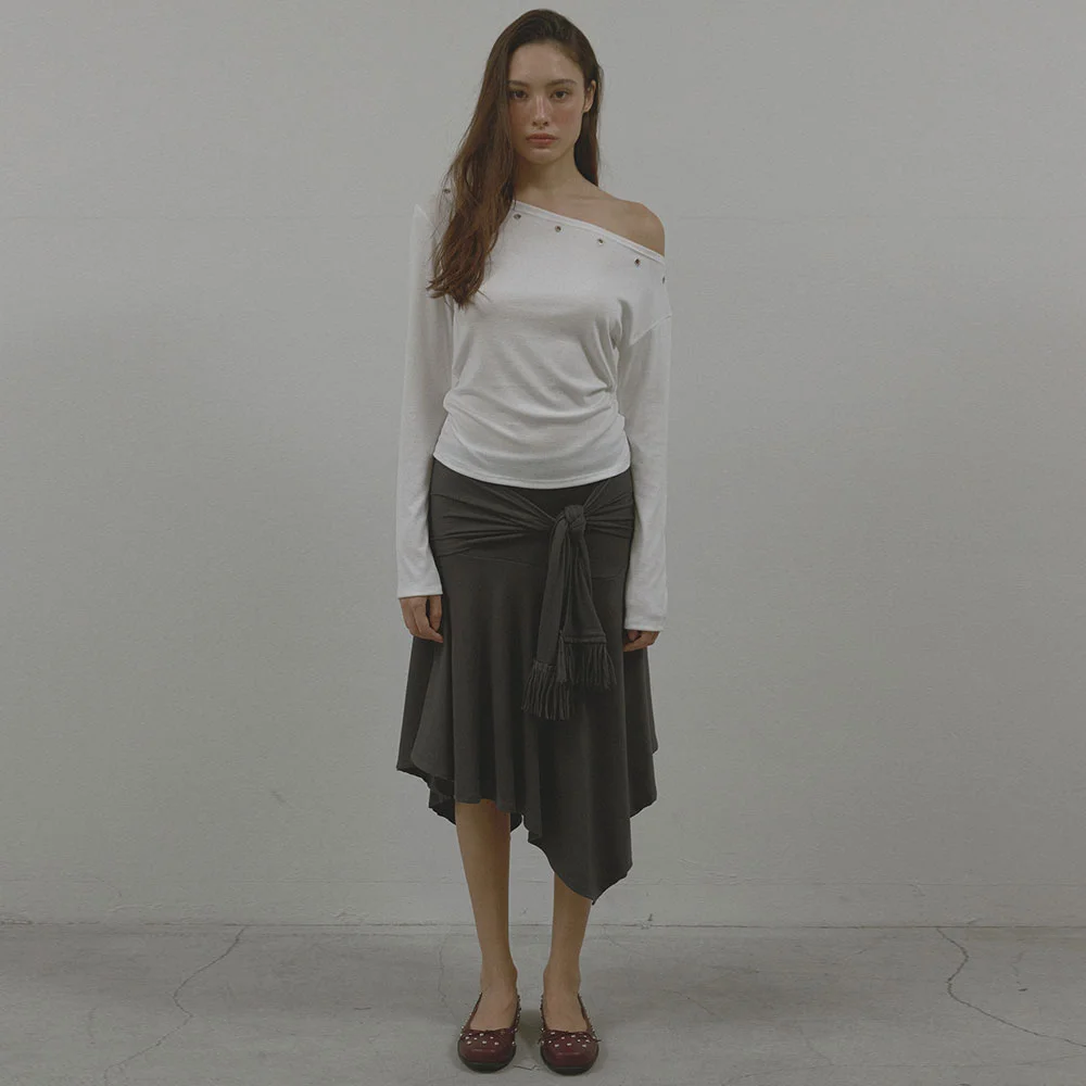 UNBALANCE HOOL SKIRT (NAVY)