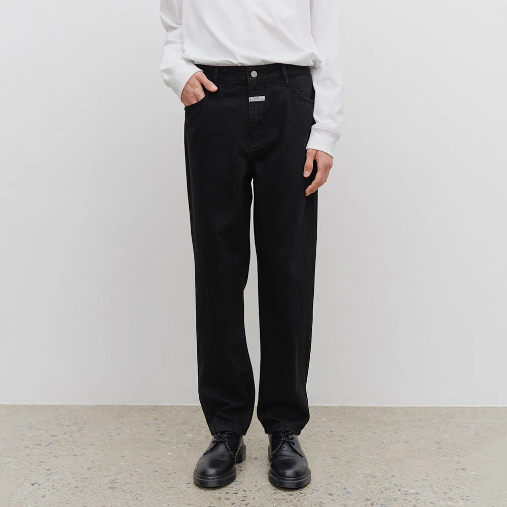 M SLIM STRAIGHT DENIM PANTS matt black