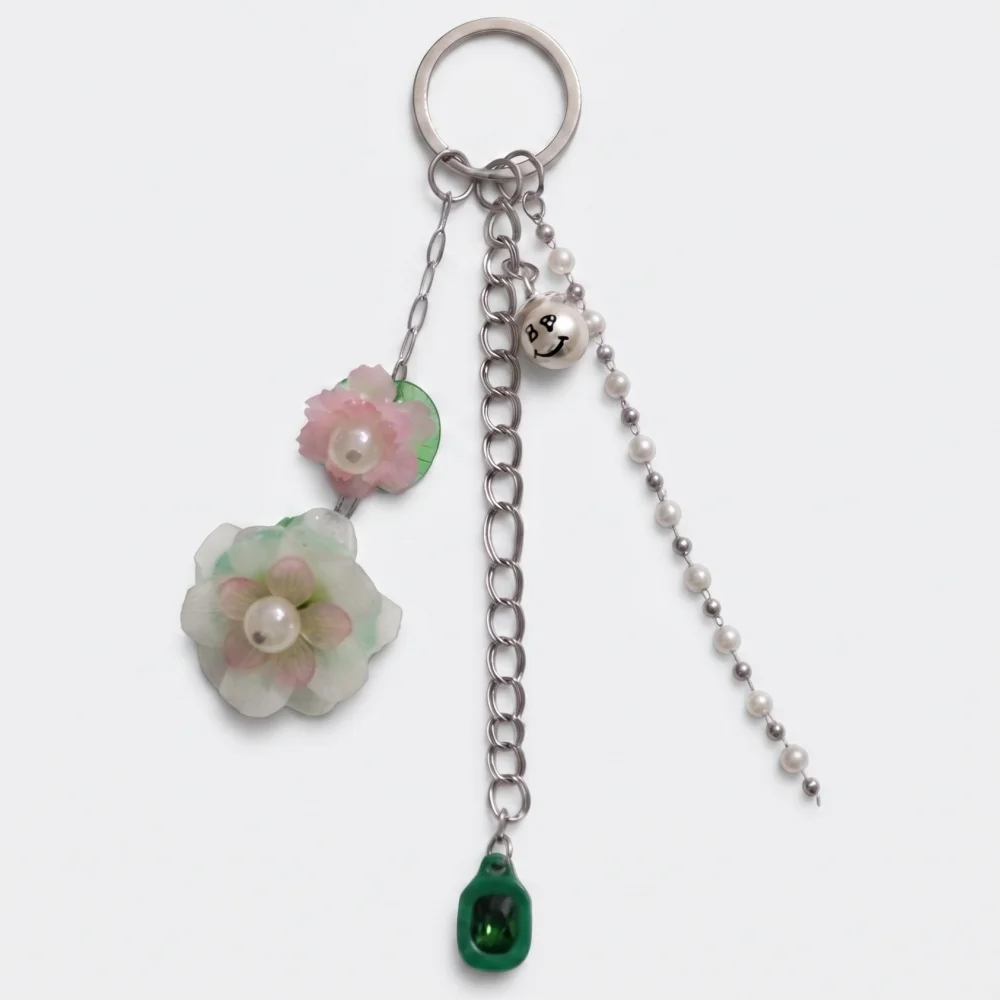 Blooming glass flower chain key ring 亞克力 玻璃 花卉 珍珠 鏈條 Swarovski 吊飾 袋 化妝袋 鑰匙扣